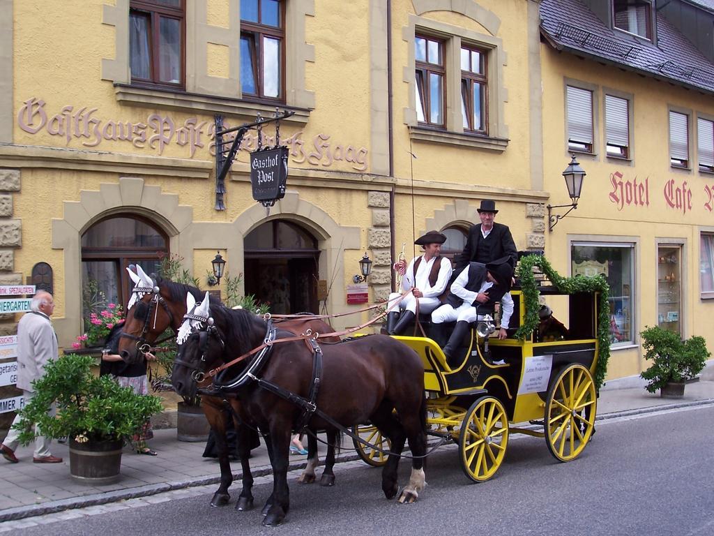 Hotel-Gasthof Die Post Brennerei Frankenhoehe Schillingsfürst Extérieur photo